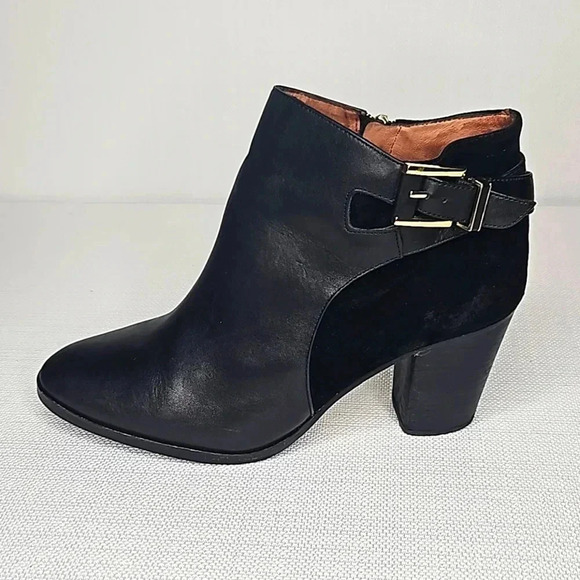 Louis et Cie Women's Black Leather Zip Up Suede Ankle Boot with Buckle Size 8.5 - Picture 9 of 16